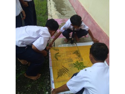 Kegiatan Ekoprint dan Membatik SMP Karya Bakti Jatilawang